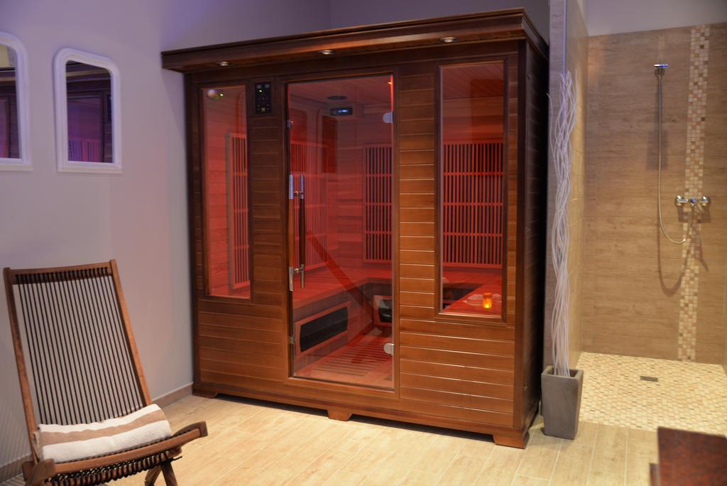 Chambres D'Hotes La Maison De Leonie Collias Exteriör bild