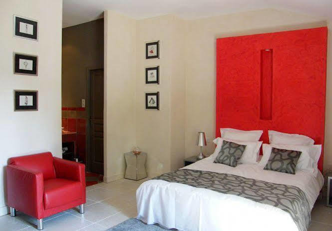 Chambres D'Hotes La Maison De Leonie Collias Exteriör bild